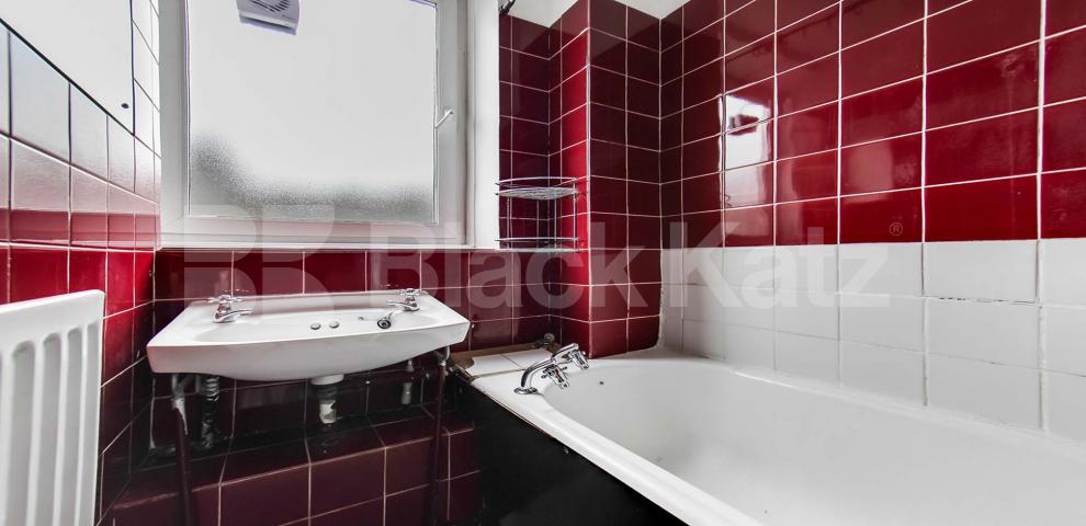 			LET , 3 Bedroom, 1 bath, 1 reception Apartment			 Pardoner Street, London Bridge / Borough